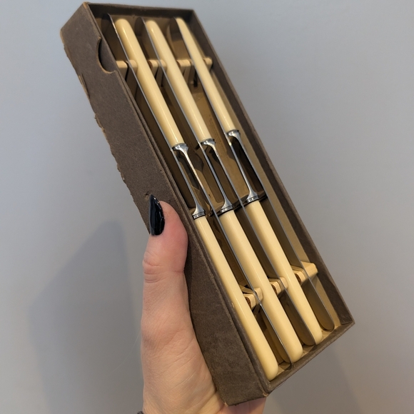 Vintage Stainless Steel Table Cutlery Set - Picture 6 of 8